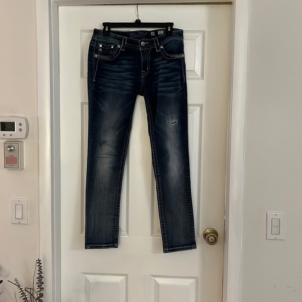 These are comfortable and in Great condition.  Make me an offer.